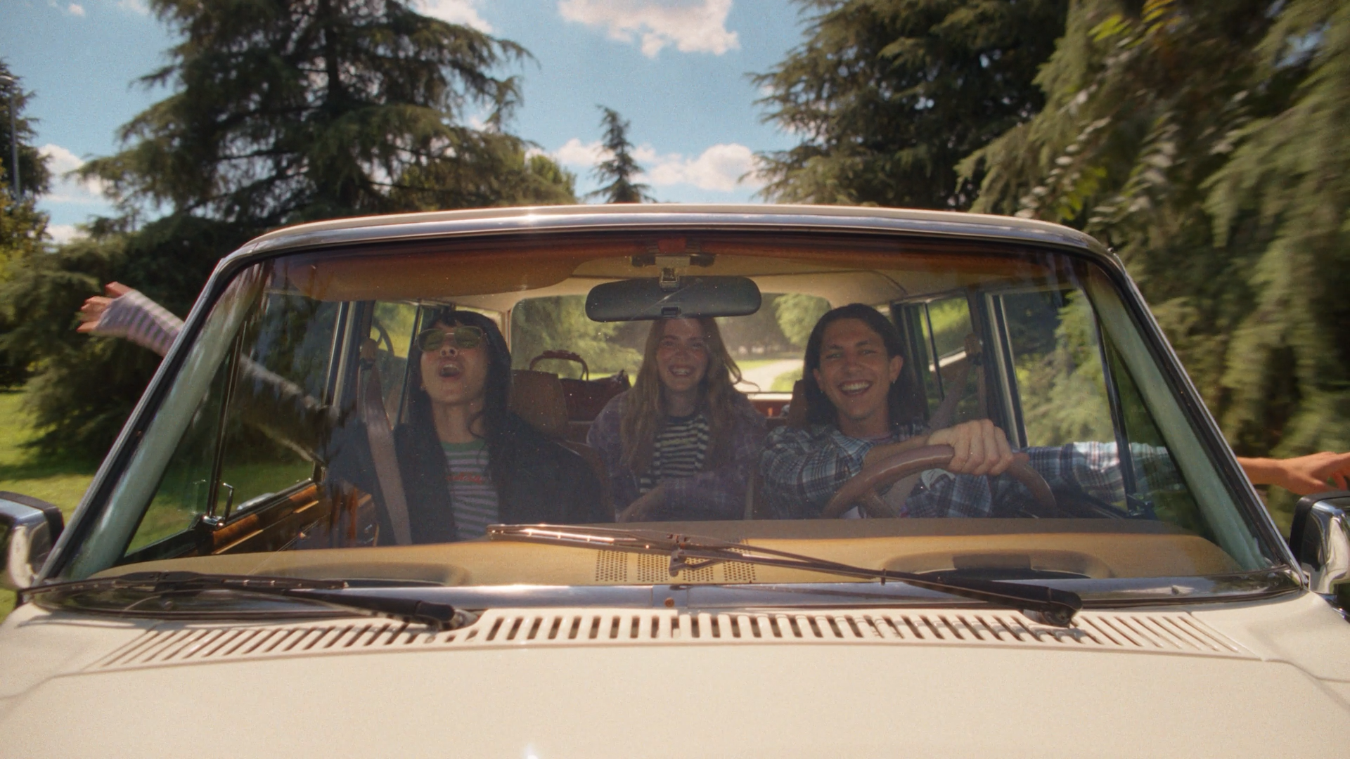 Max&Co-LooneyToons-DC